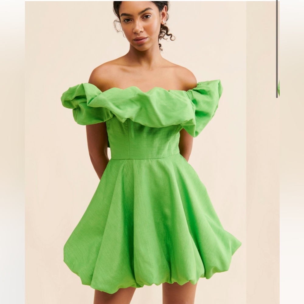 Off Shoulder Bubble Dress - S